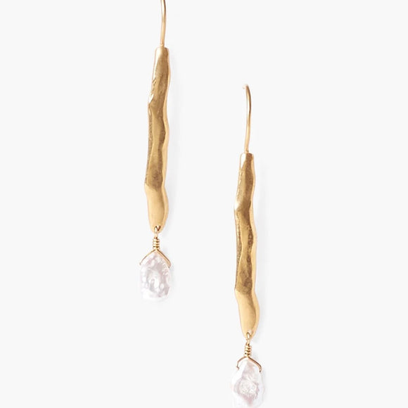 Gold Wave Pearl Drop Earrings | Chan Luu