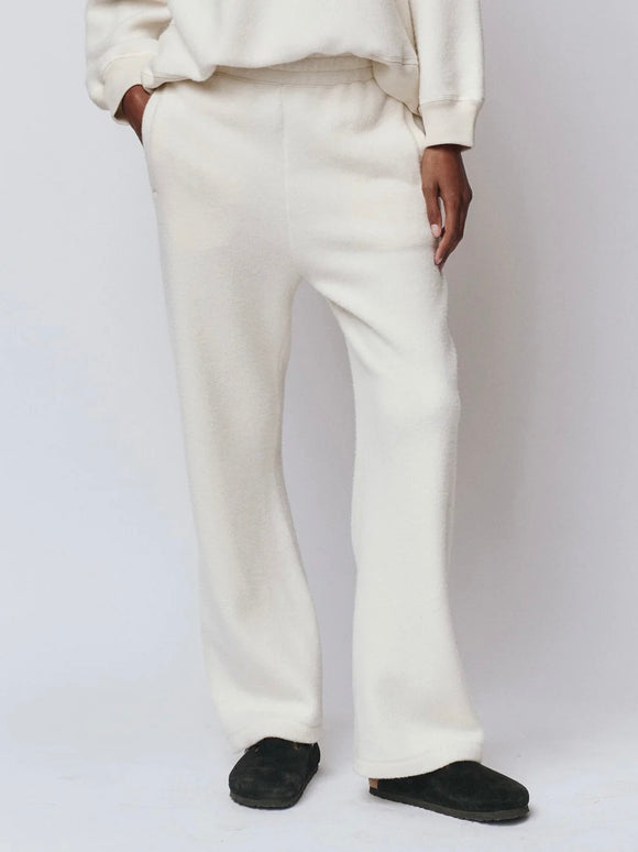 The Plush Victory Sweatpant Washed White | The Great.